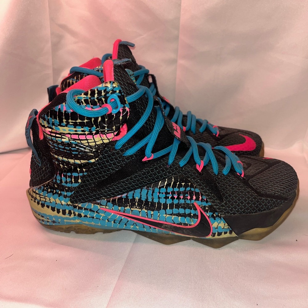 Nike High-Top Basketball Shoes in Black, Teal & Pink